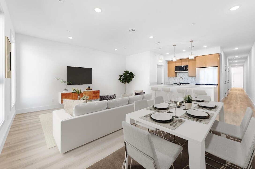 135 44th St in Union City, NJ - Building Photo