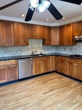 3601 N Oaks Blvd in North Brunswick, NJ - Building Photo - Building Photo