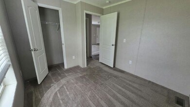 1422 Center Dr in Alden, NY - Building Photo - Building Photo