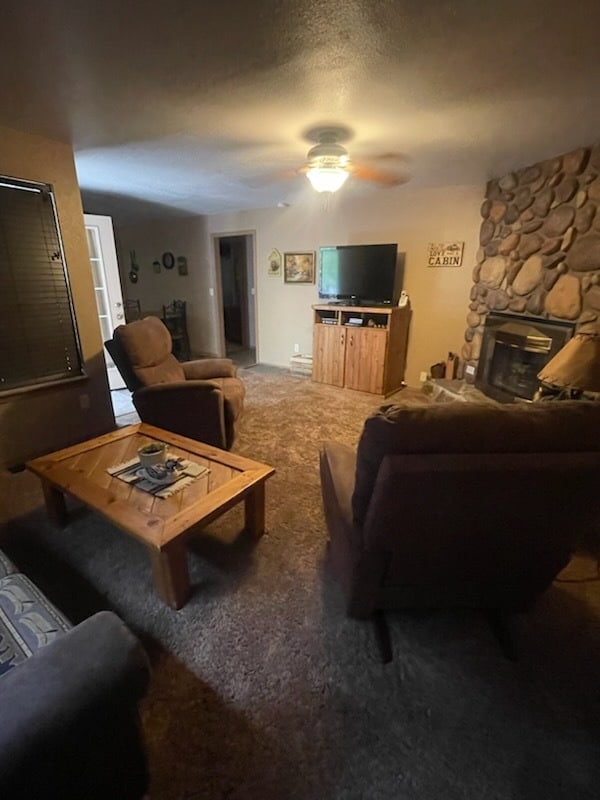 110 Hart Ave in Ruidoso, NM - Building Photo - Building Photo