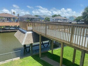 19 N White Heron Dr in La Marque, TX - Building Photo - Building Photo