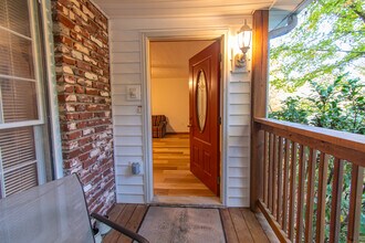 4747 Knollwood Dr NW, Unit 4747a Knollwood Drive in Acworth, GA - Foto de edificio - Building Photo