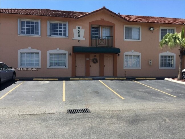 8428 NW 103rd St in Hialeah Gardens, FL - Building Photo - Building Photo
