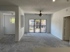 2804 Sarento Pl in Palm Beach Gardens, FL - Building Photo - Building Photo