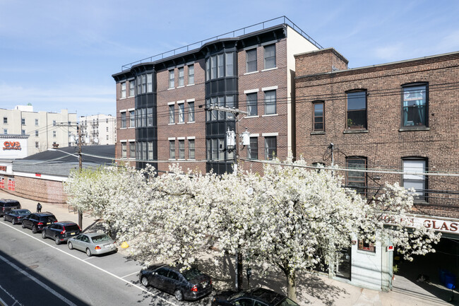 807 Clinton St in Hoboken, NJ - Building Photo - Building Photo