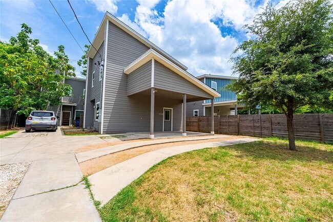 property at 1003 Valdez St