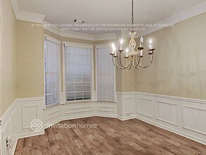 350 Hillside Manor Dr NE in Sugar Hill, GA - Foto de edificio - Building Photo