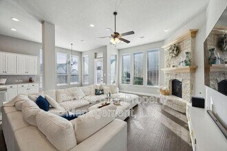 6800 Barolo Dr in Rowlett, TX - Building Photo - Building Photo