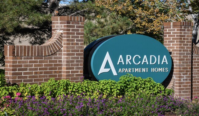 Arcadia Apartment Homes in Centennial, CO - Foto de edificio - Building Photo