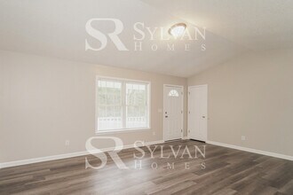 592 E Rambo Rd in Rock Hill, SC - Building Photo - Building Photo