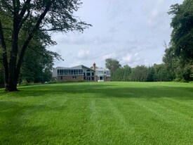 13216 Chestnut Oak Dr in Gaithersburg, MD - Building Photo