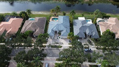 3763 Oak Ridge Cir in Weston, FL - Foto de edificio - Building Photo