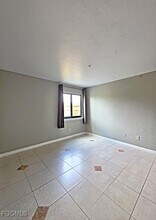 2937 Winkler Ave in Ft. Myers, FL - Foto de edificio - Building Photo