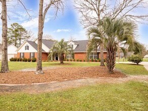 655 Torrey Pines Dr in Sumter, SC - Building Photo - Building Photo