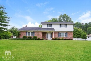 9649 Shalemar Dr in Pickerington, OH - Building Photo