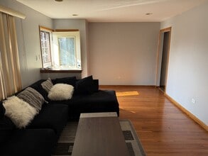 18019 Ravisloe Terrace in Country Club Hills, IL - Building Photo - Building Photo