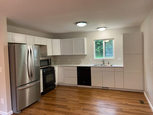 793 Robertson Dr in Brighton, MI - Building Photo - Building Photo