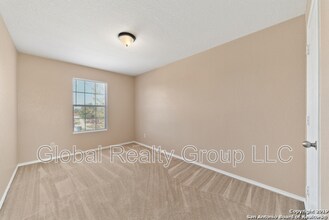 264 Cactus Patch in Selma, TX - Building Photo - Building Photo