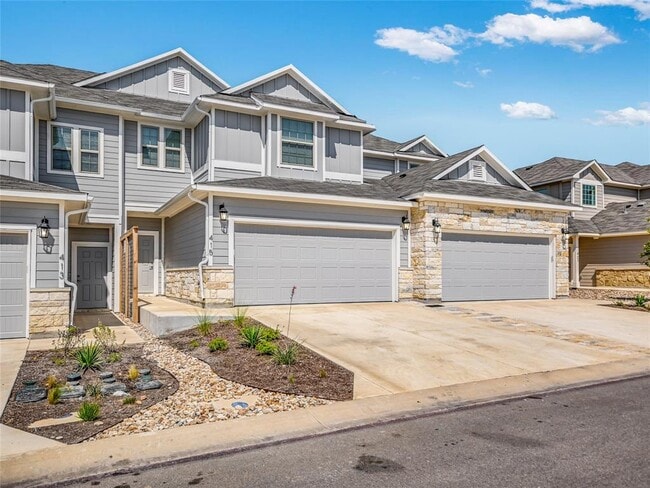 property at 415 Parkline Dr