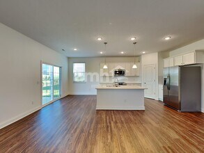 8399 Northpoint Dr in Sunbury, OH - Building Photo - Building Photo