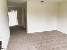 3776 S Plaza Trail in Virginia Beach, VA - Building Photo