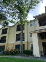 2612 Robert Trent Jones Dr in Orlando, FL - Building Photo