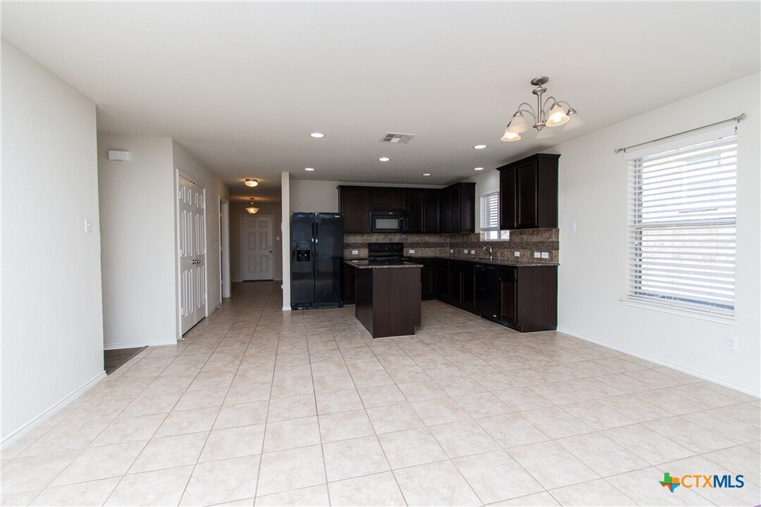 1321 Cozy Creek Dr in Temple, TX - Building Photo
