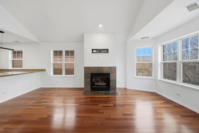 1156 N Howe St in Chicago, IL - Building Photo - Building Photo