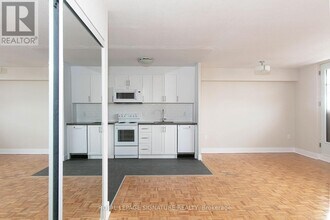 1500 Bathurst St in Toronto, ON - Building Photo - Building Photo