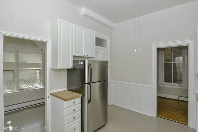 1441 W Warner Ave-Unit -# 1 in Chicago, IL - Building Photo - Building Photo