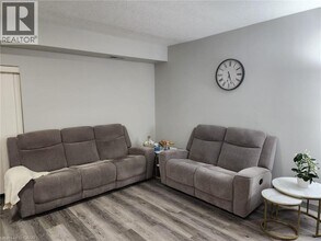 736 Old Albert St in Waterloo, ON - Building Photo - Building Photo