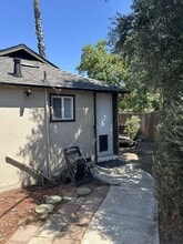 211 Burney St in Modesto, CA - Building Photo - Building Photo