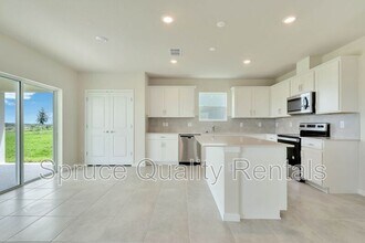 7756 Syracuse Dr in Clermont, FL - Building Photo - Building Photo