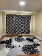 5106 Jackson St in Houston, TX - Foto de edificio - Building Photo