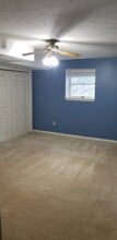 5323 Stephen Way in Charleston, WV - Foto de edificio - Building Photo
