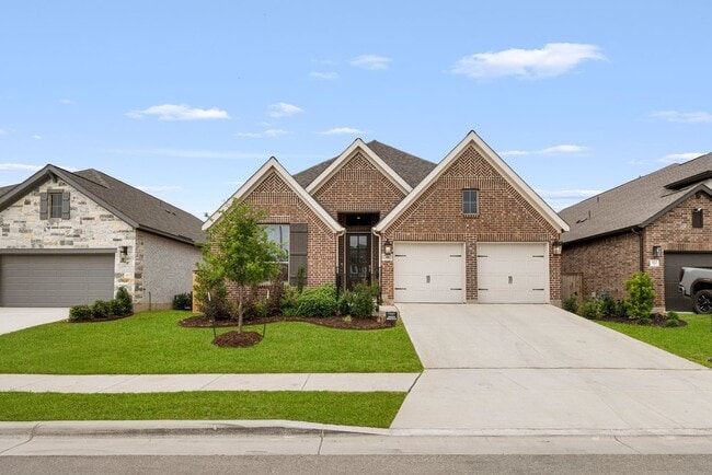 property at 316 Hulda Trl