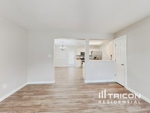 144 Crown Side Dr in Four Oaks, NC - Building Photo - Building Photo