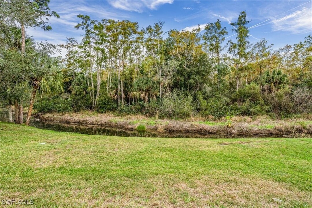 3721 Springside Dr in Estero, FL - Building Photo