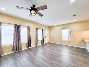 16361 Eastchase St in Montgomery, TX - Building Photo - Building Photo