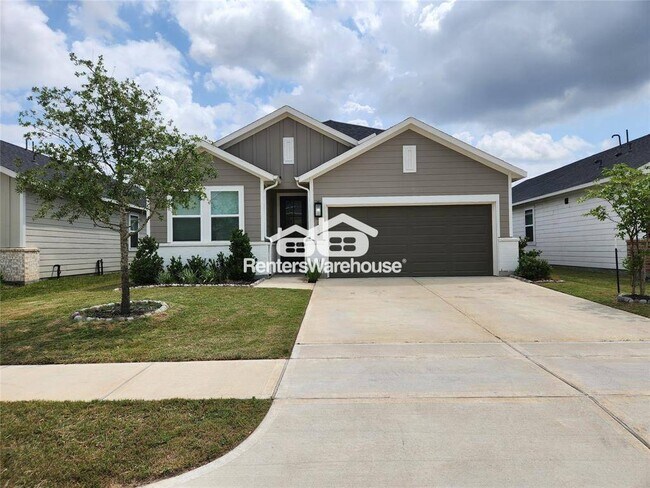 property at 7230 Greenbriar Bnd Ct