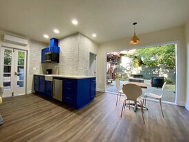 1301 N Van Ness Ave, Unit D in Fresno, CA - Building Photo