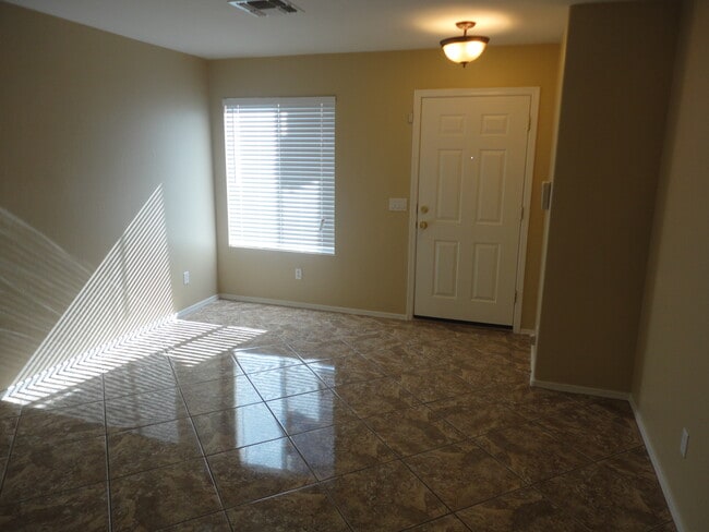 684 W Echo Mesa Dr in Green Valley, AZ - Building Photo - Building Photo