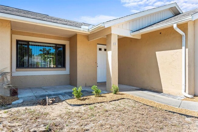 12 Blairmore Pl in Palm Coast, FL - Building Photo - Building Photo