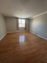 816 Brayton Point Rd in Somerset, MA - Building Photo - Building Photo