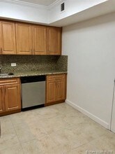 401 69th St-Unit -L-111 in Miami, FL - Building Photo - Building Photo