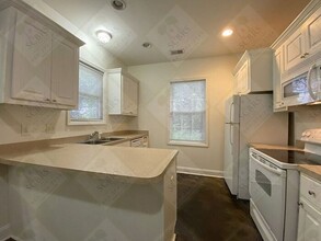 966 Texas St in Columbia, SC - Building Photo - Building Photo