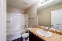 960 Clover Cir photo'