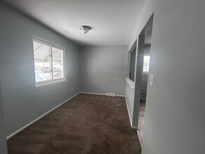 4655 E 175th St in Cleveland, OH - Building Photo - Building Photo