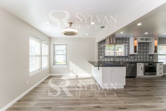 517 Yellowstone Dr in Grapevine, TX - Building Photo - Building Photo