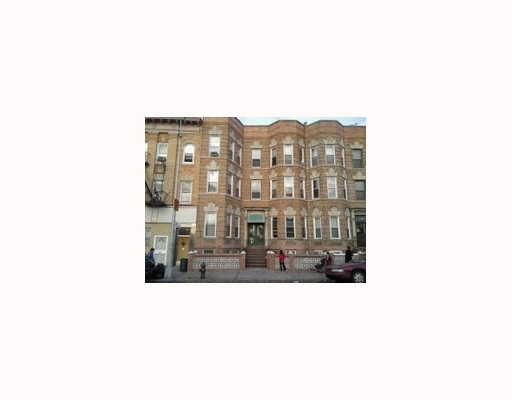 1865 Cropsey Ave in Brooklyn, NY - Building Photo